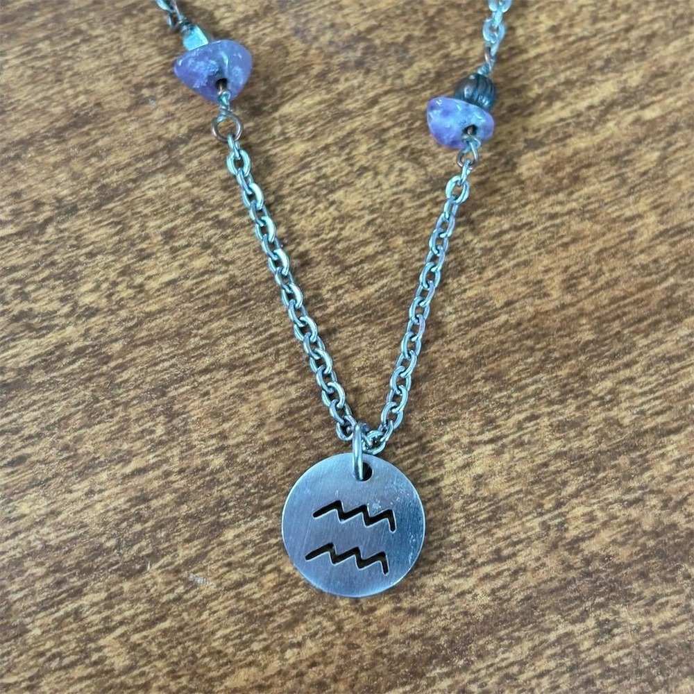 Aquarius Zodiac Necklace Silver Tone Purple‎ Stone Beads Astrology Jewelry